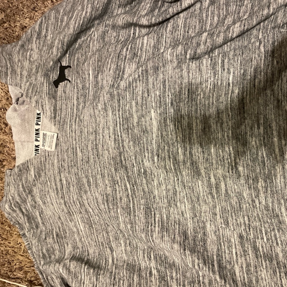 grey hoodie